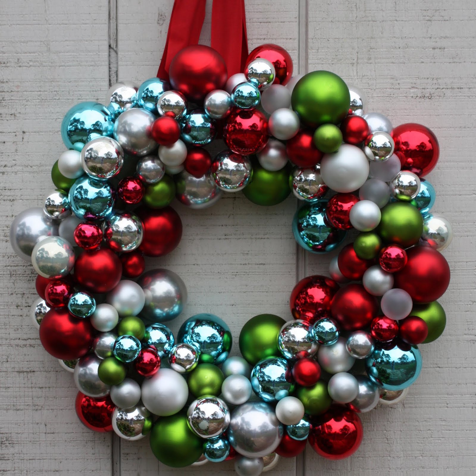 Christmas Ornament Wreath | 23 DIY Holiday Decor Ideas to Deck the Halls With This Season ...