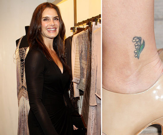 Brooke Shields has a tiny flower on her left ankle.
Brooke Shields has a tiny flower on her left ankle.