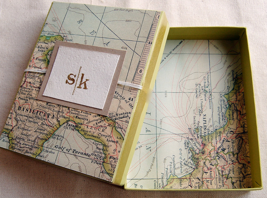 Map gift box wrap