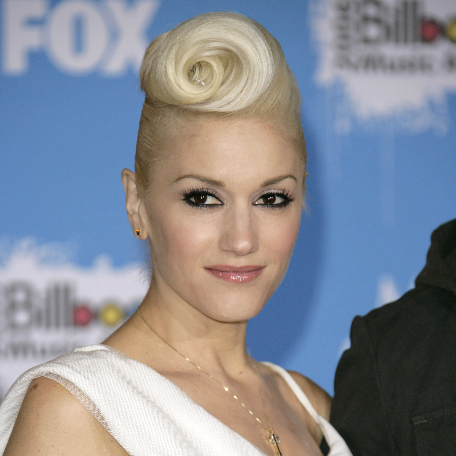 2006 Is Gwen Stefani Really 45 Years Old Today Popsugar Beauty