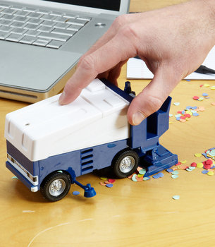 mini zamboni toy