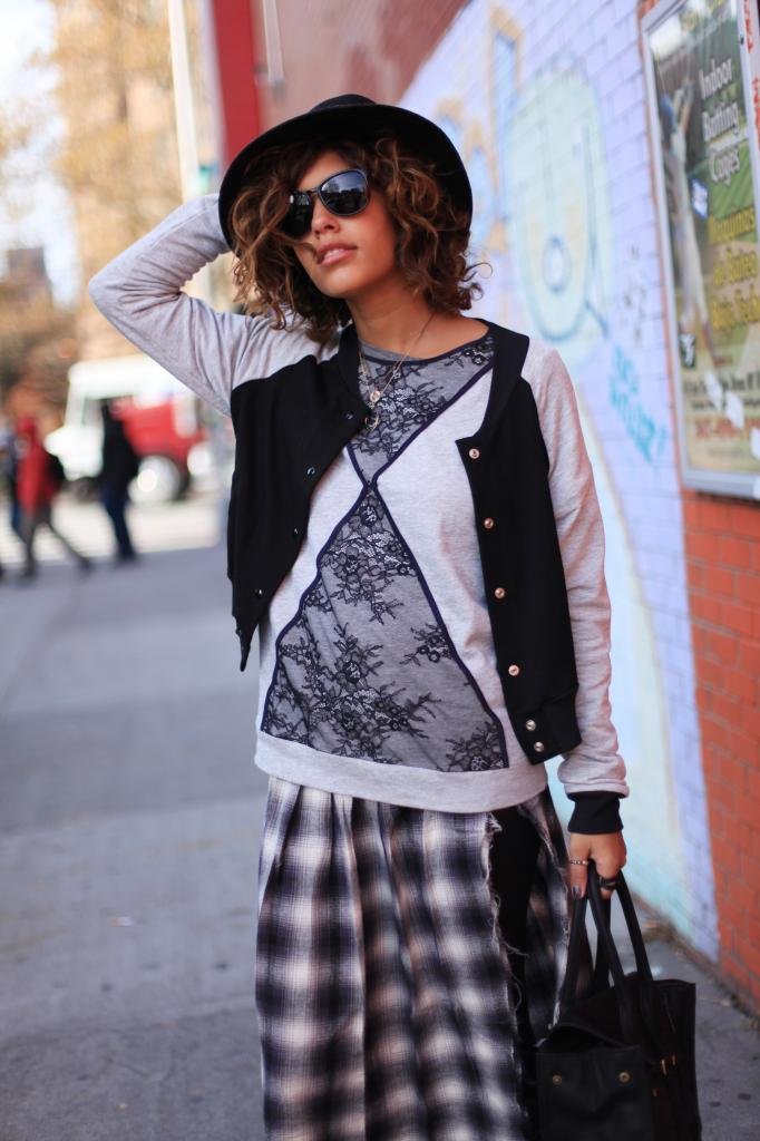 A cool mix of textures and trends takes this plaid skirt to a much cooler place.
Source: Lookbook.nu
A cool mix of textures and trends takes this plaid skirt to a much cooler place.
Source: Lookbook.nu