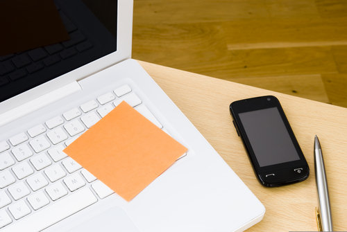 Clean Your Keyboard With a Swipe Clean Your Keyboard With a Swipe