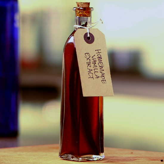 This Holiday, Give the Gift of Homemade Vanilla Extract