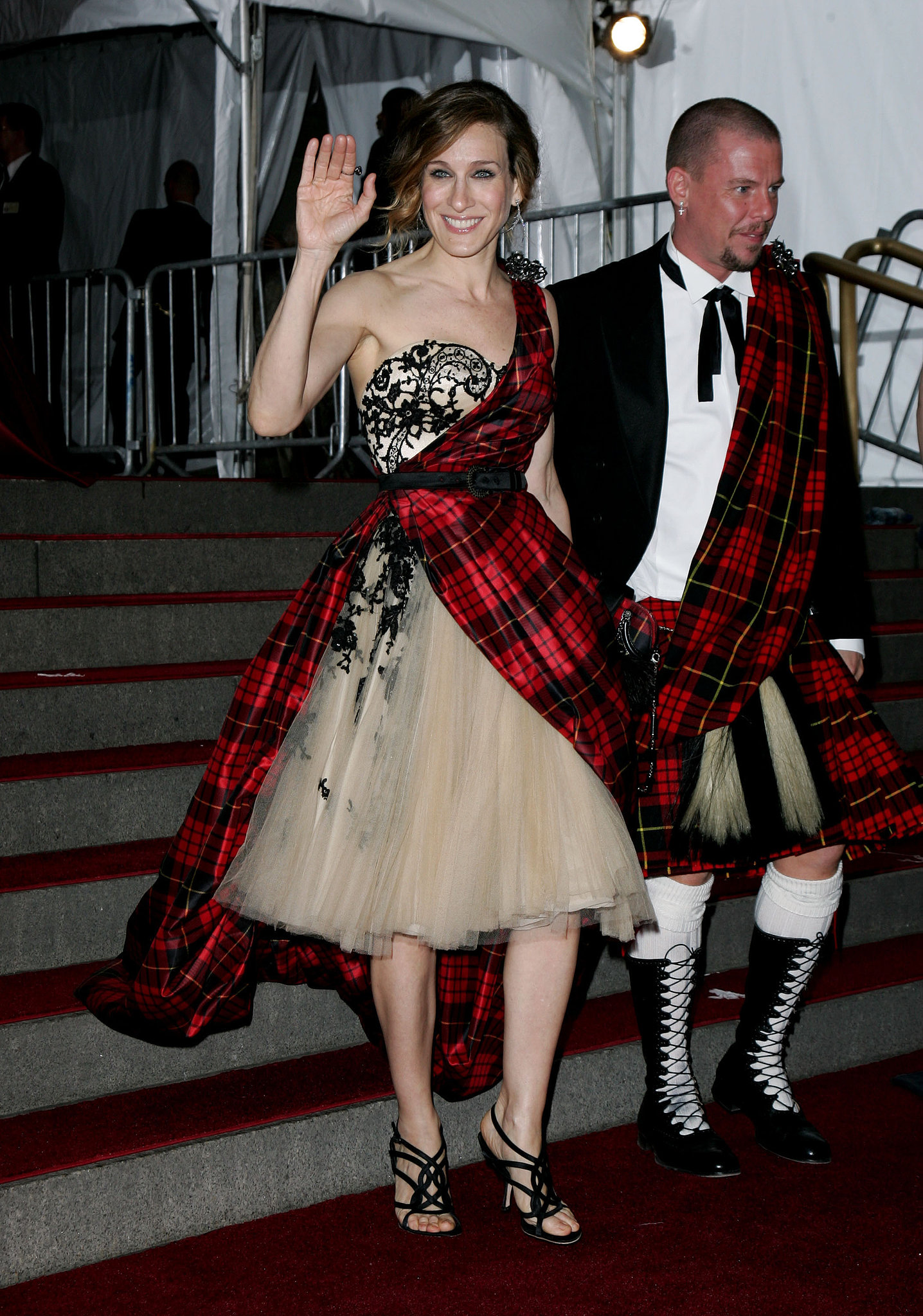 Sarah Jessica Parker and Alexander McQueen — 2006 75 Met Gala Moments POPSUGAR