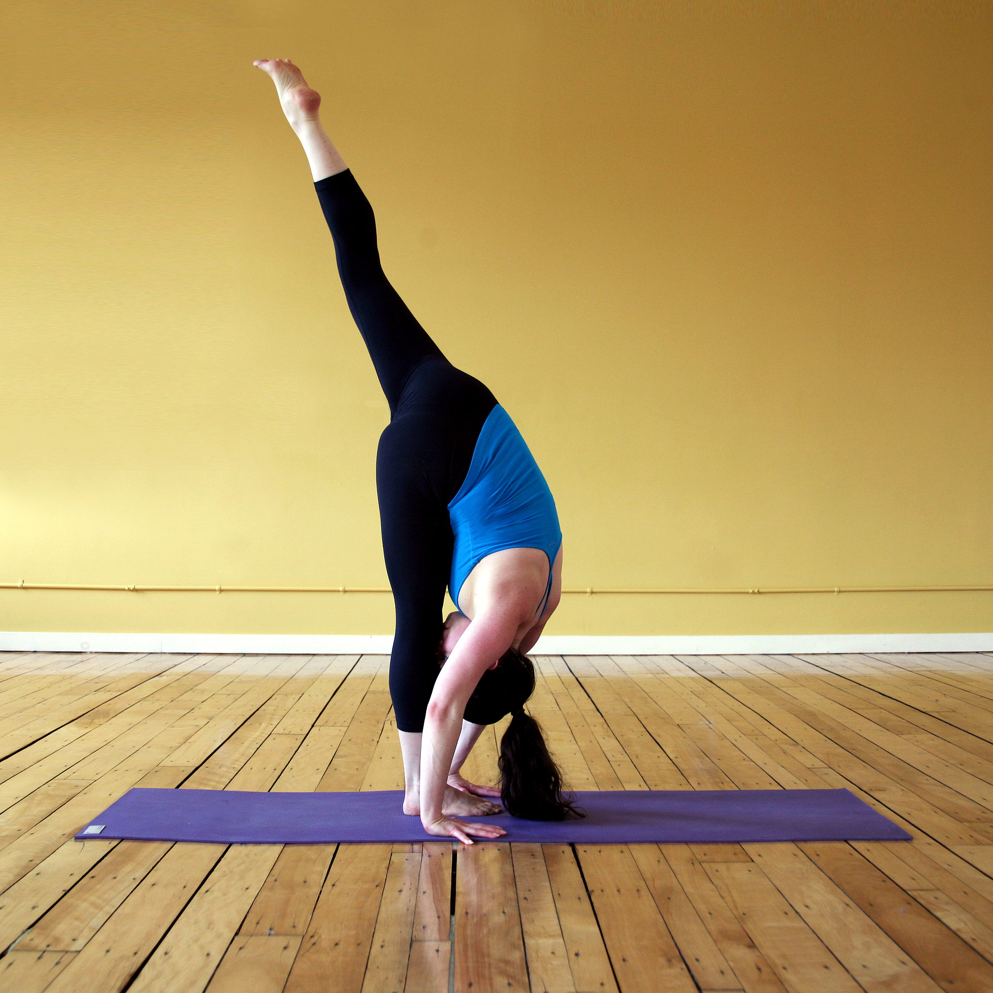 Standing Split Master The Splits With These 9 Poses Popsugar Fitness