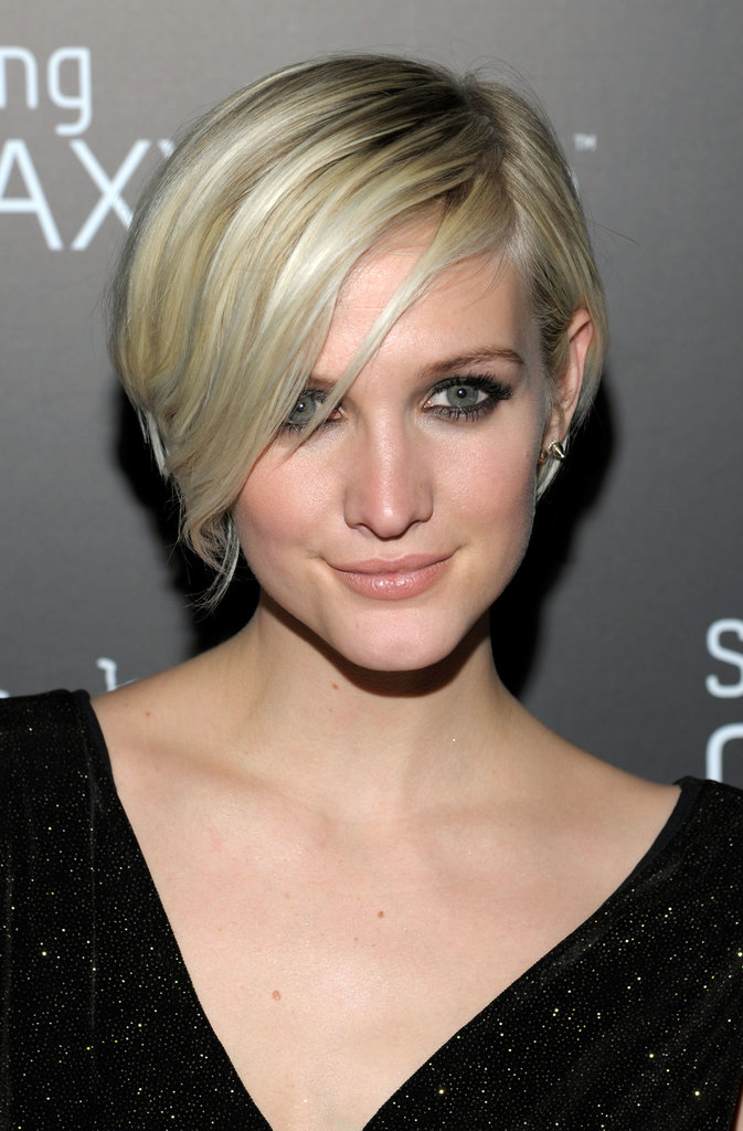 Ashlee Simpson was one of the more notable celebrities to chop her platinum hair into a pixie, which flattered her heart-shaped face beautifully.
Ashlee Simpson was one of the more notable celebrities to chop her platinum hair into a pixie, which flattered her heart-shaped face beautifully.
