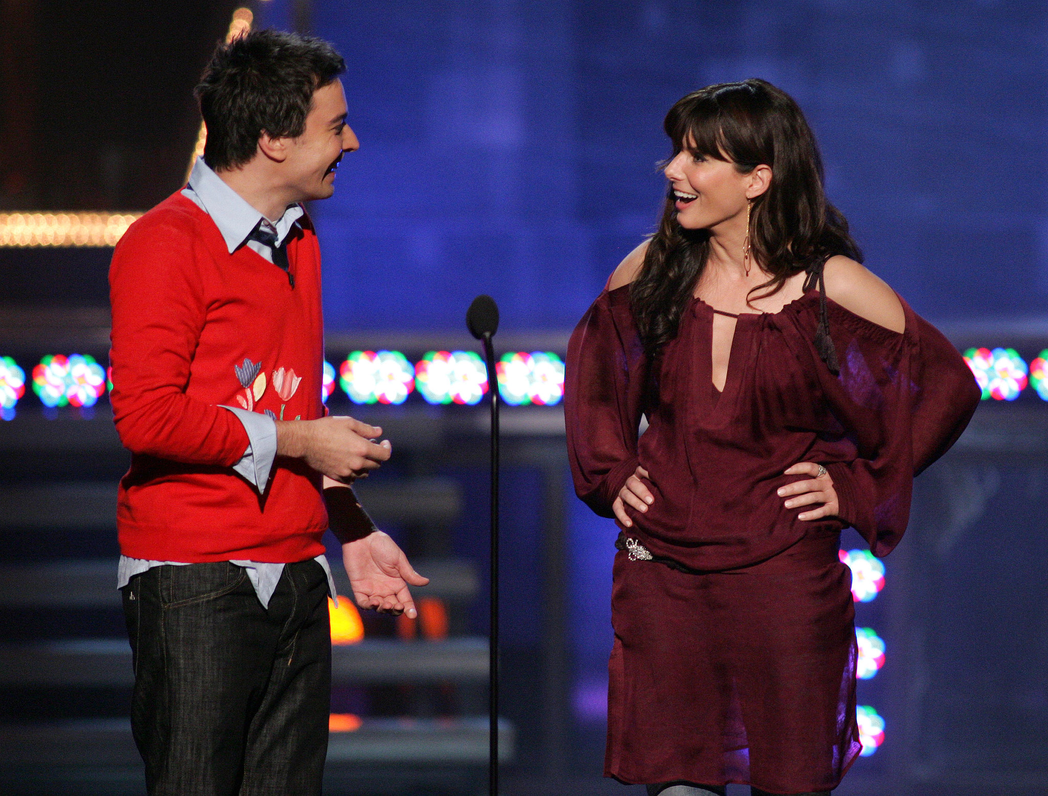 Jimmy Fallon joined Sandra Bullock on stage at the 2005 MTV Movie | All