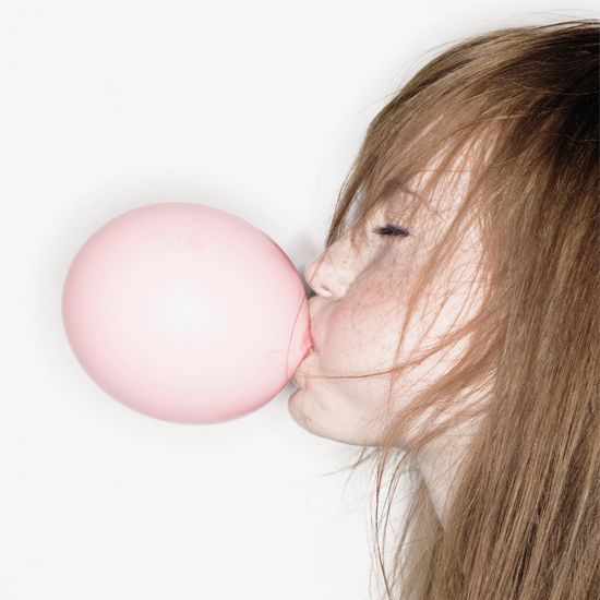 5 Clever Ways to Remove Gum From Your Clothing