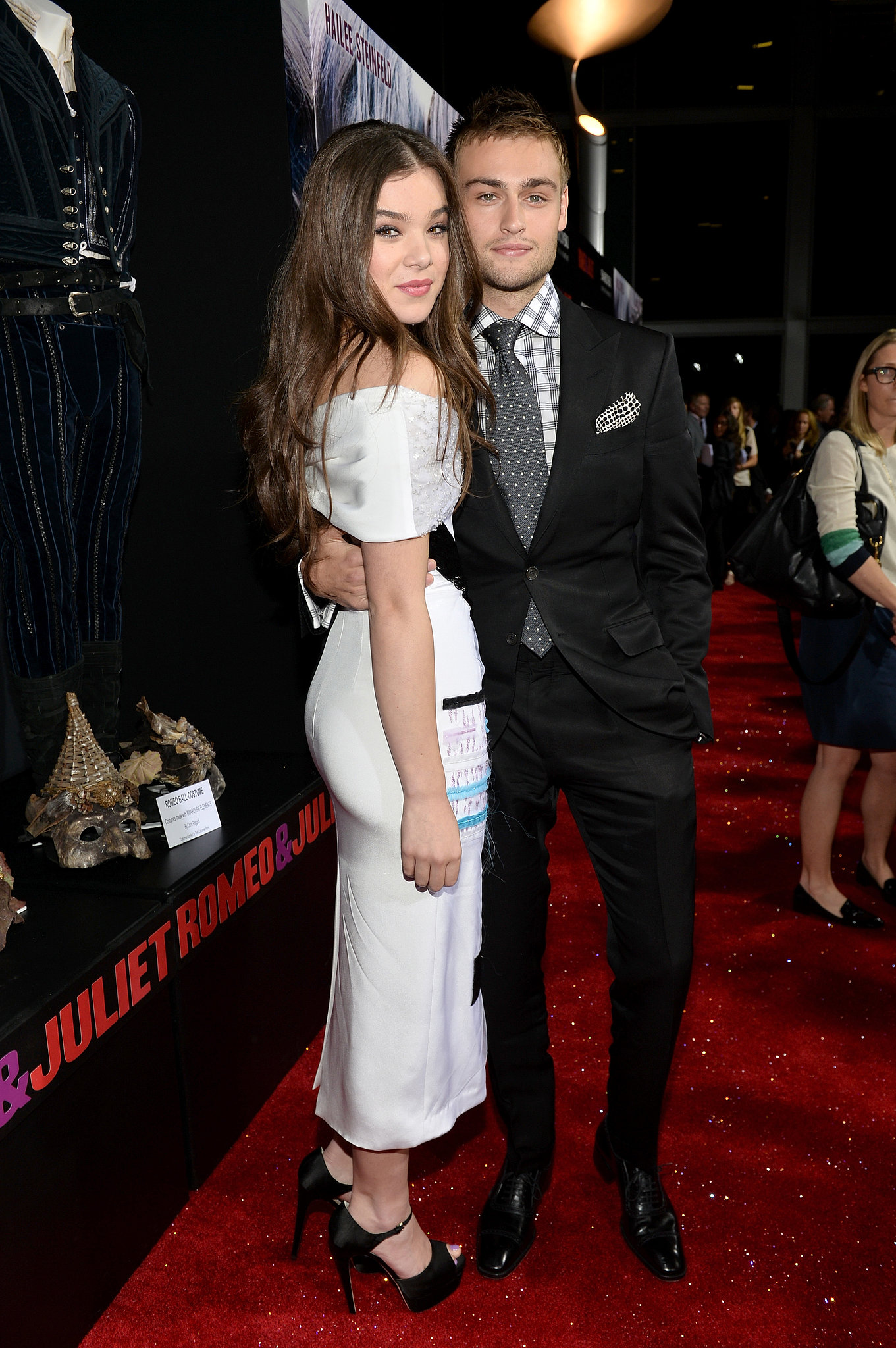 Is hailee steinfeld dating douglas booth