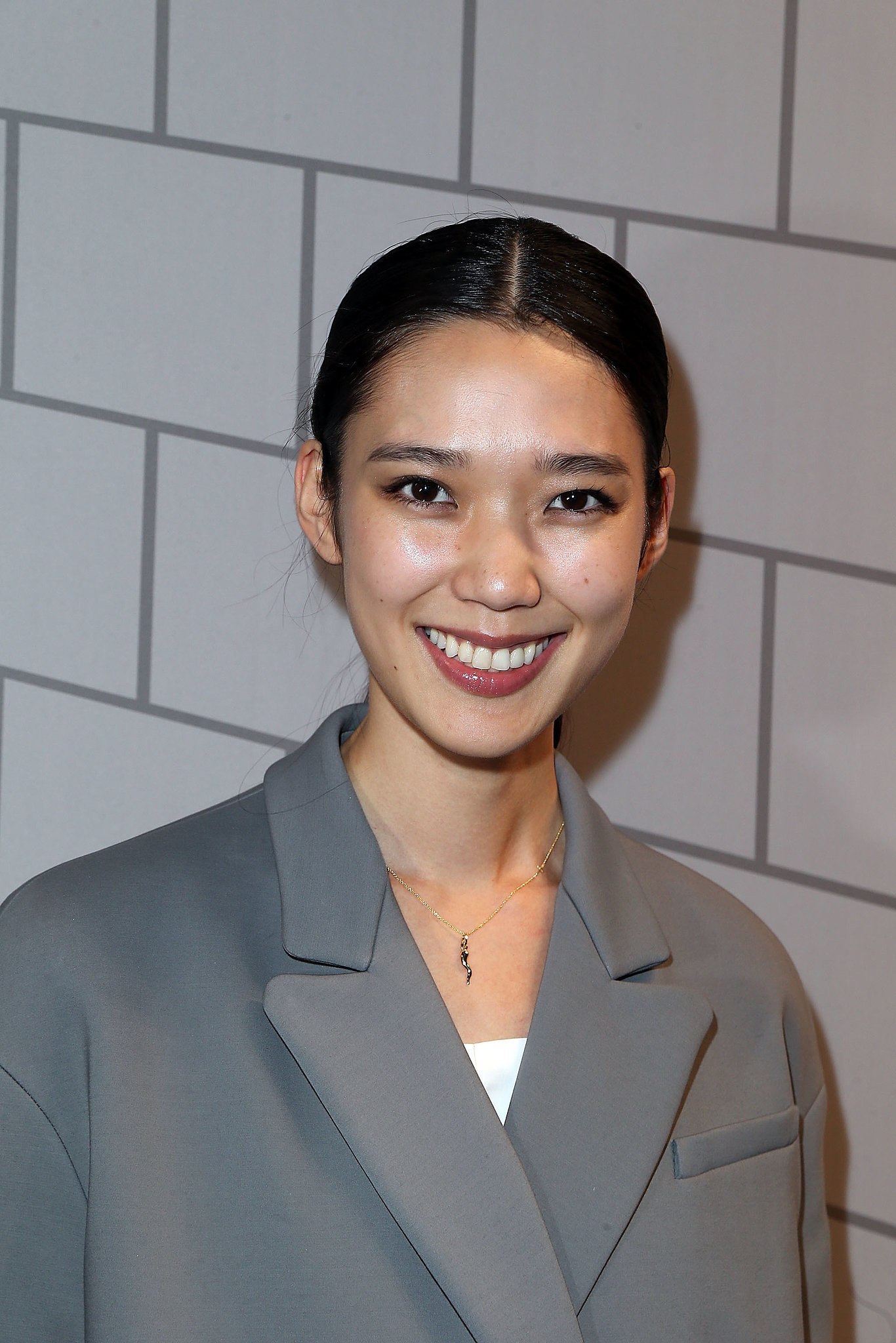 Tao Okamoto at Viktor & Rolf Spring 2014. | Stars Line the Front Row at