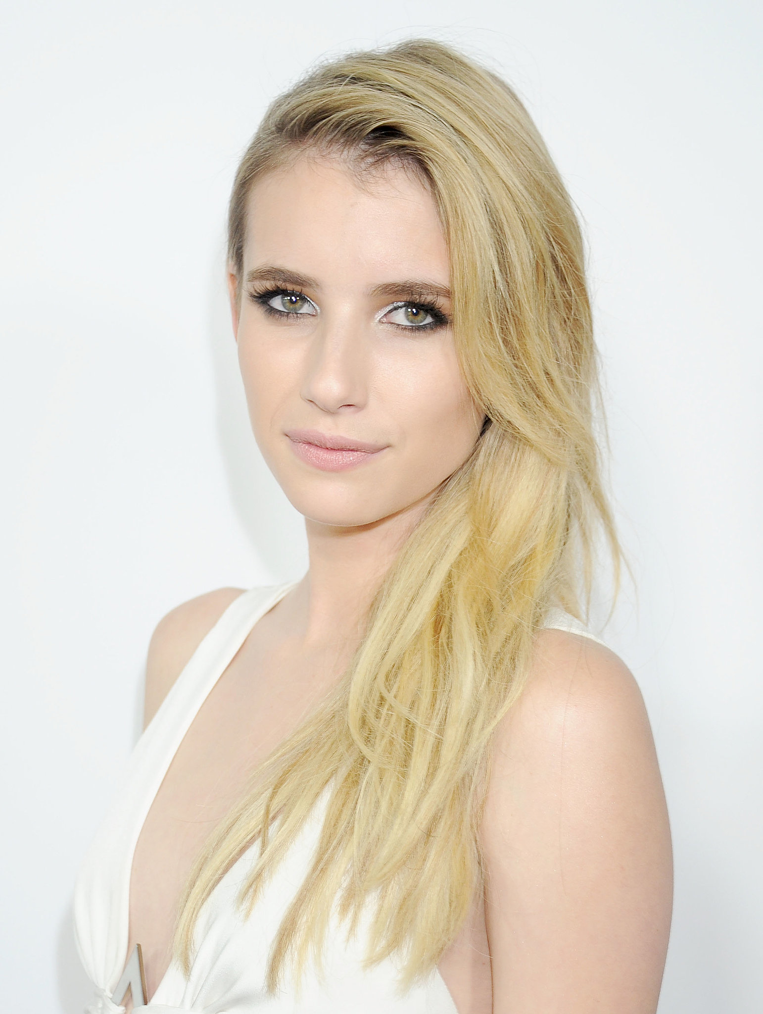 <b>...</b> about trying the white eye shadow <b>trend spotted</b> on the runways - Emma-Roberts-has-reservations-about-trying-white-eye-shadow