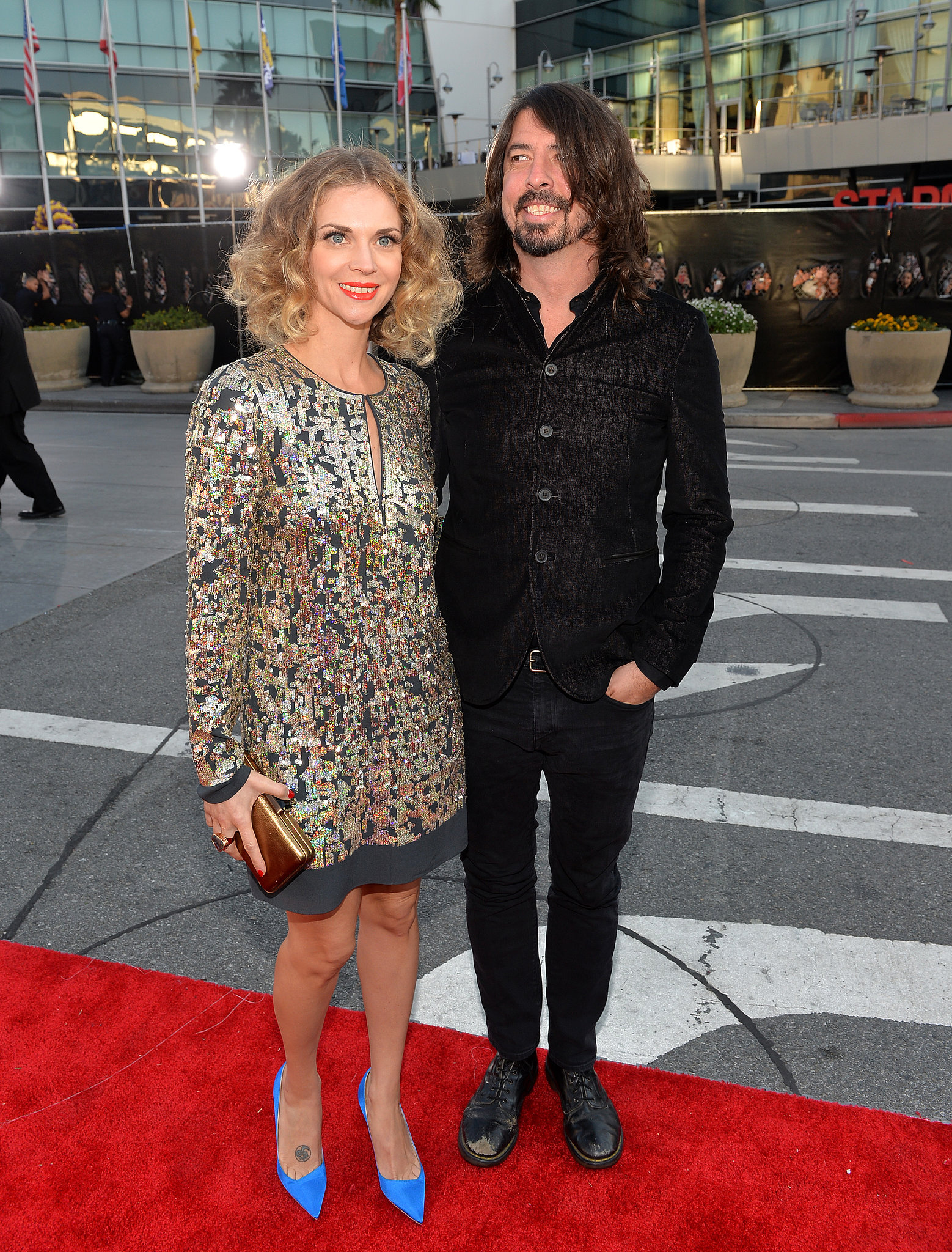 Dave Grohl and Jordyn Blum made their way into the show. Stars Hit