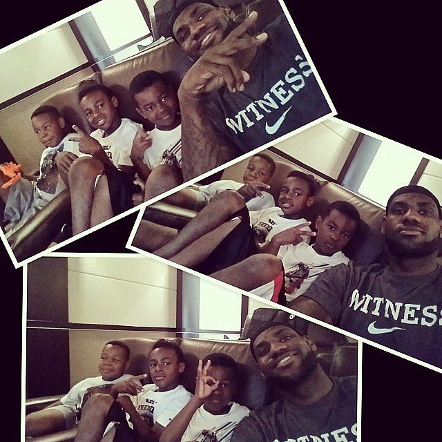 LeBron James played video games with his favorite boys.
Source: Instagram user kingjames
LeBron James played video games with his favorite boys.
Source: Instagram user kingjames