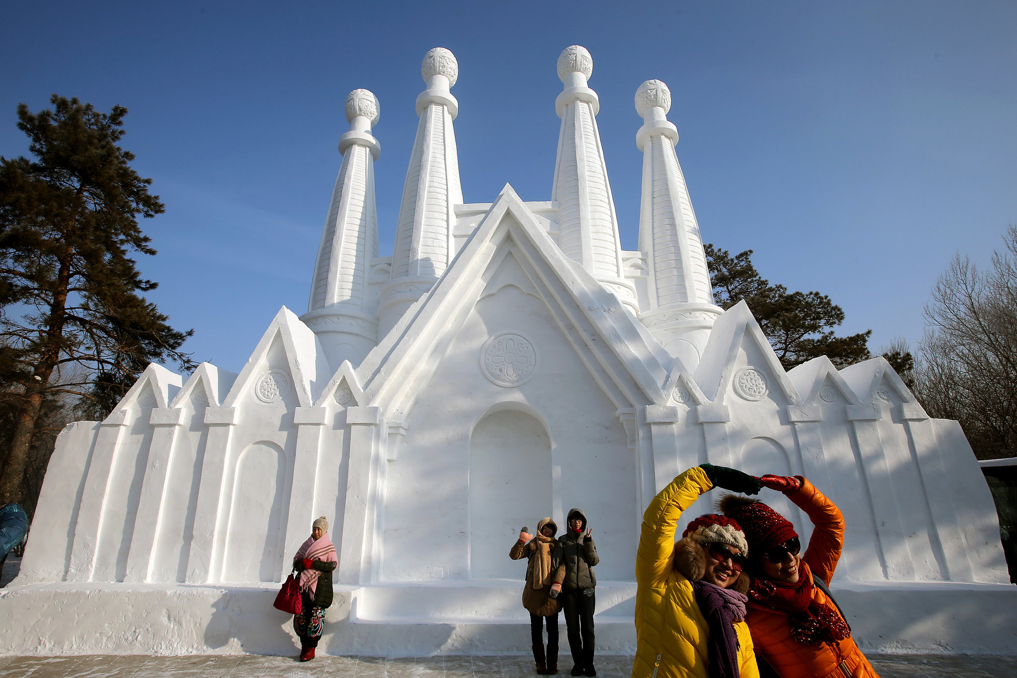 The Harbin International Ice and Snow Sculpture Festival is one of Now This Is a Winter