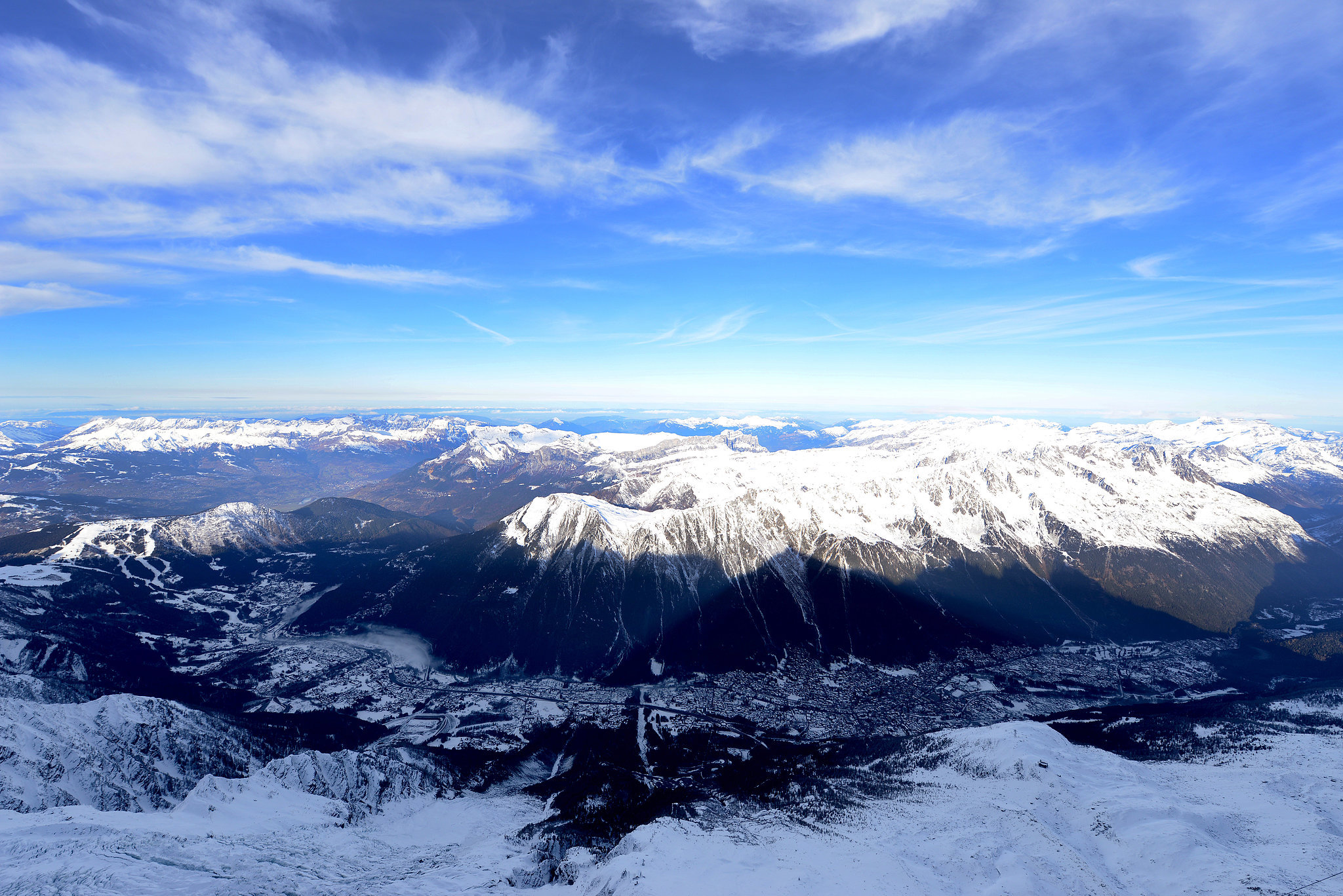 the-french-alps-were-covered-in-snow-on-a-sunny-day-in-december