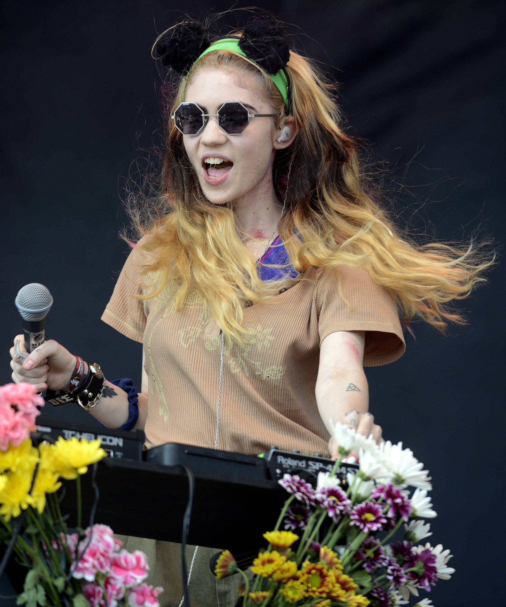 grimes-aka-claire-boucher-the-indie-music-beauty-stars-you-need-to