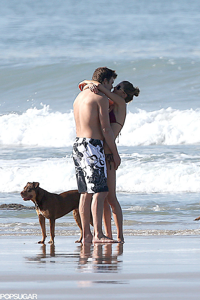 Gisele Bundchen and Tom Brady at the Beach Pictures 2014 | POPSUGAR