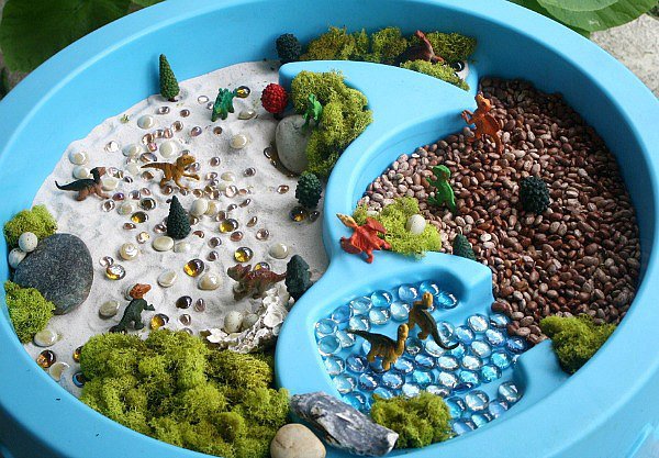 Make a Sensory Bin Make a Sensory Bin