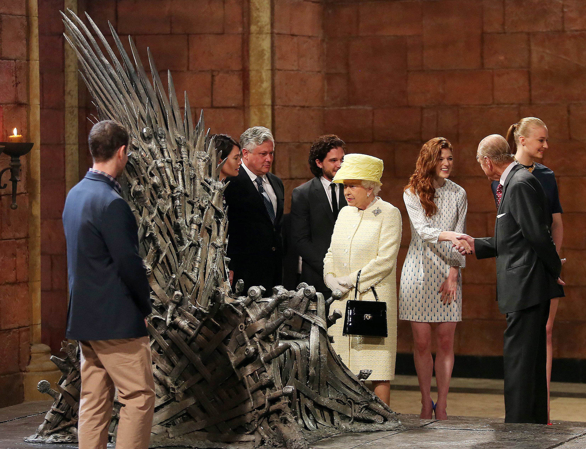 Game-Thrones-cast-met-Queen-Elizabeth-II-Prince-Philip.jpg