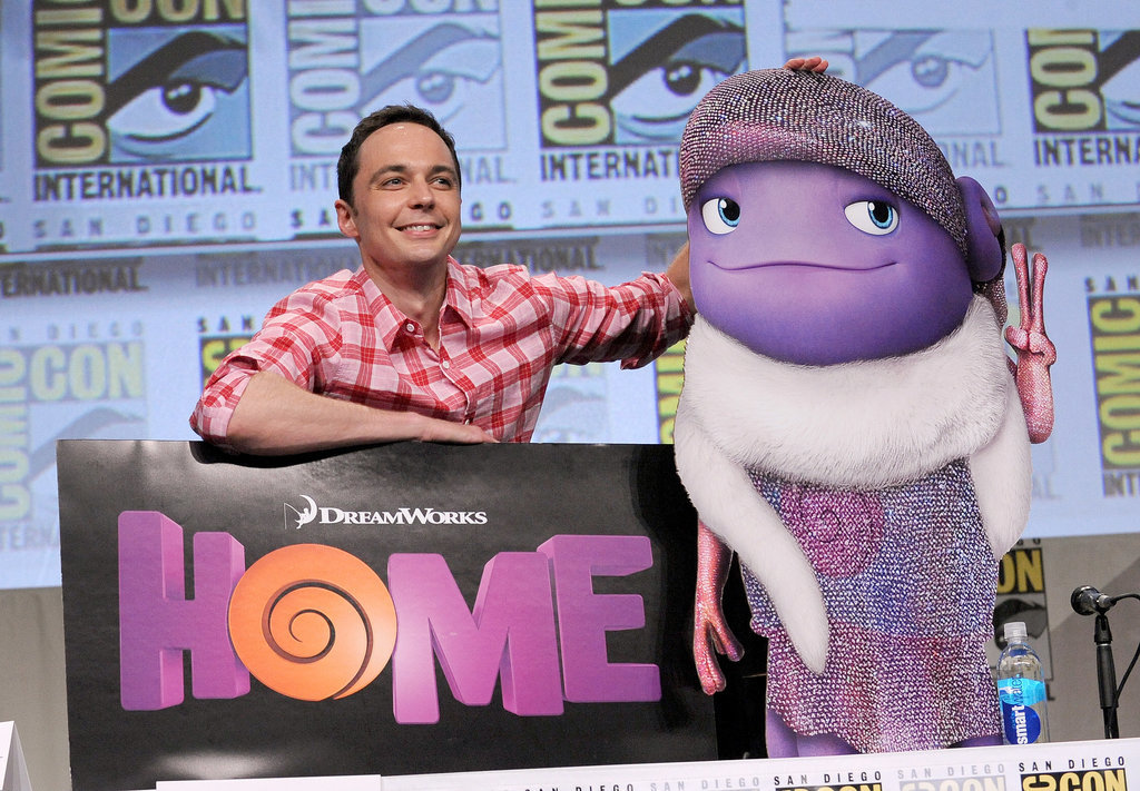 Jim Parsons had fun with a cardboard cutout on Thursday.
Jim Parsons had fun with a cardboard cutout on Thursday.
