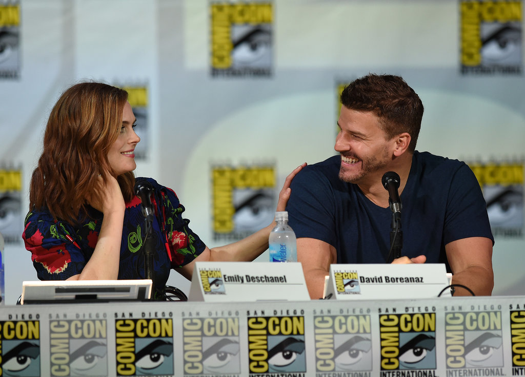 Costars Emily Deschanel and David Boreanaz were all smiles at Fox's Bones panel on Friday.
Costars Emily Deschanel and David Boreanaz were all smiles at Fox's Bones panel on Friday.