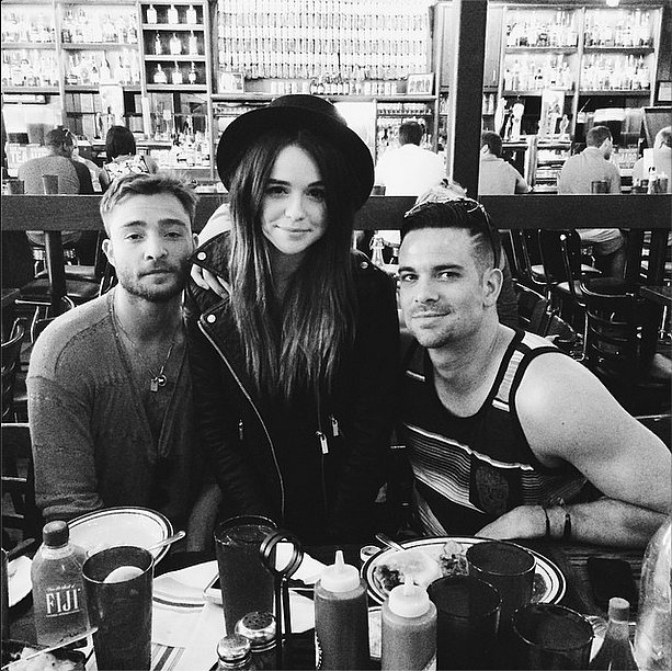 Lunch with Gossip Girl's Ed Westwick and Glee's Mark Salling isn't a bad Lollapalooza break at all.
Source: Instagram user acaciabrinley
Lunch with Gossip Girl's Ed Westwick and Glee's Mark Salling isn't a bad Lollapalooza break at all.
Source: Instagram user acaciabrinley