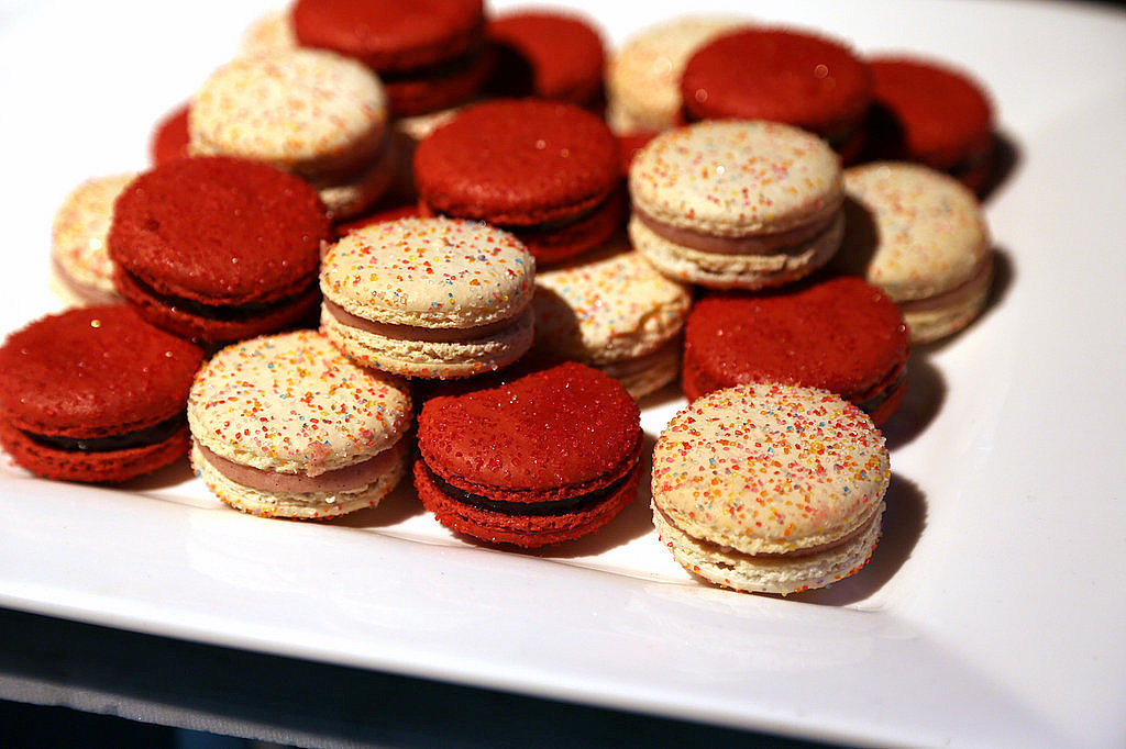 Bubblegum Macarons Bubblegum Macarons