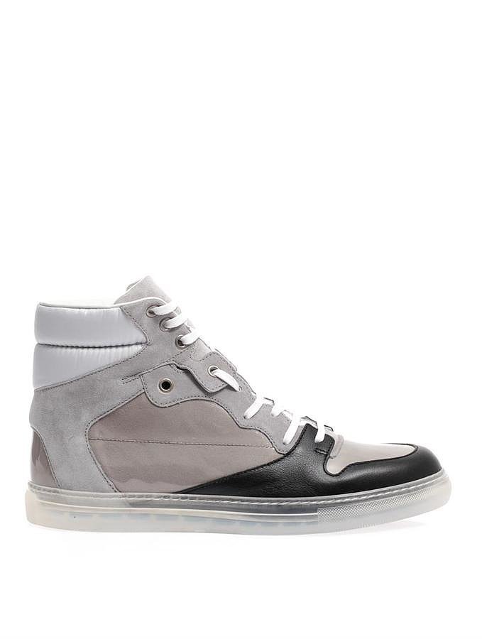 Sneakers Sneakers