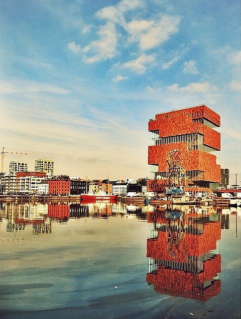 Museum aan de Stroom Museum aan de Stroom