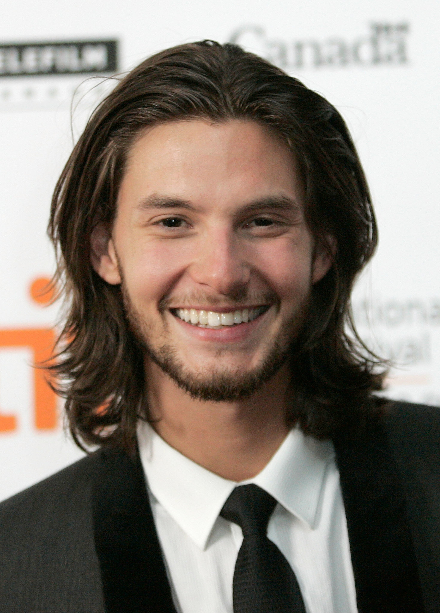 Ben Barnes | 15 Hot Celebrity Guys Who Make the Man Bob Cool | POPSUGAR