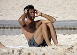 Adrian Grenier Squeezes Beach Sit-Ups