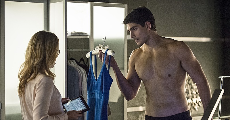 Arrow The Best Shirtless Moments From Tv This Year Popsugar 9468