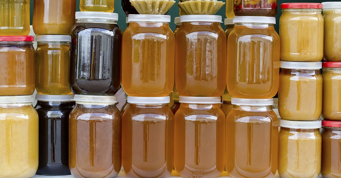 The Health Benefits Of Raw Honey Popsugar Fitness