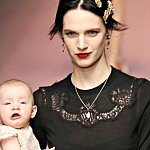 Moms celebrated on the runway yields sweet, hilarious results Moms celebrated on the runway yields sweet, hilarious results