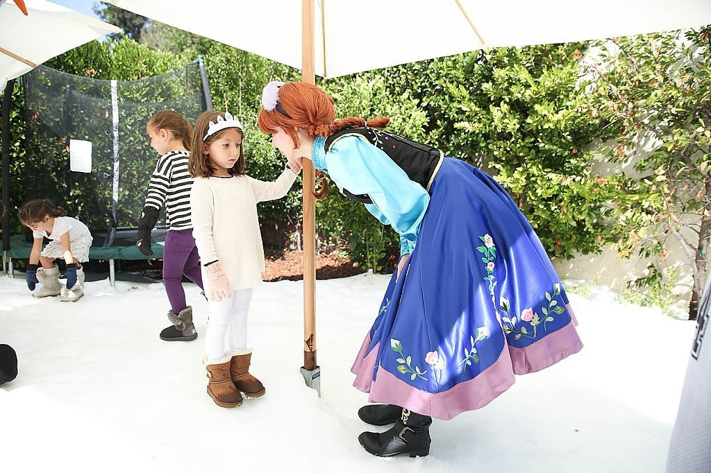 A Fabulous Frozen Fourth Birthday Party A Fabulous Frozen Fourth Birthday Party