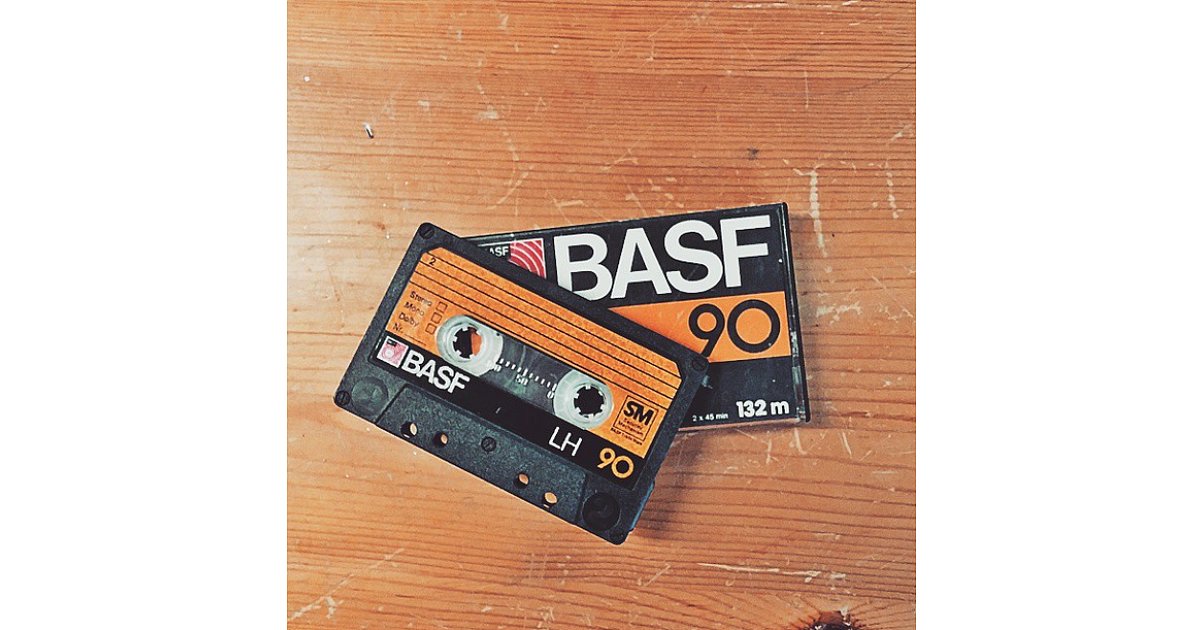Listening to Cassette Tapes 25 Awesome Childhood Experiences Killed