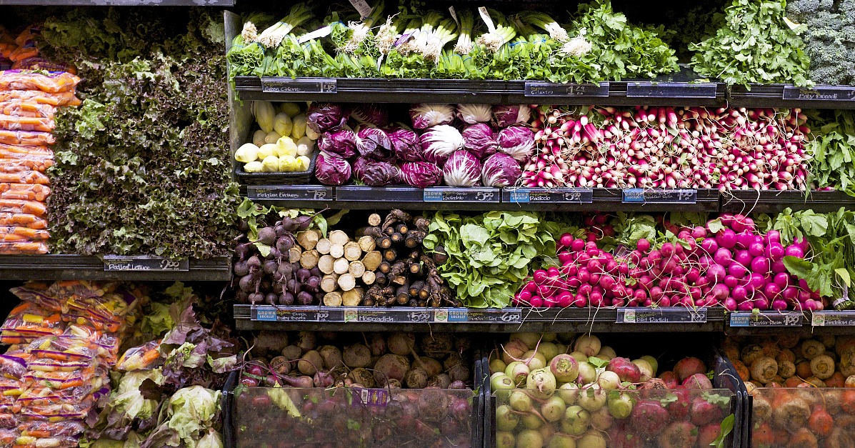 33 Tips to Help You Save Hundreds on Your Groceries