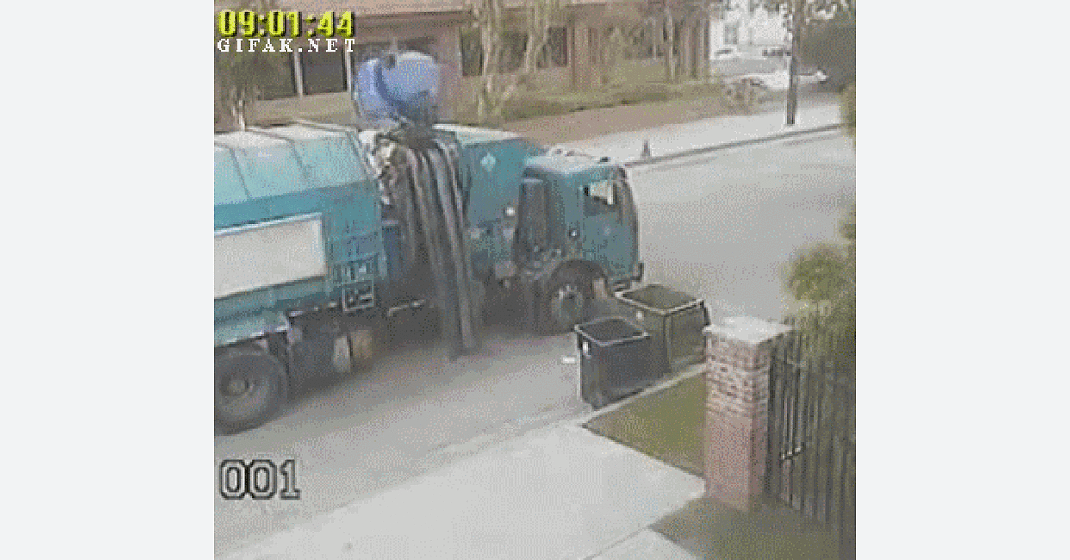 Best recycling job ever. 30 of the Most Hilarious GIFs Ever (No