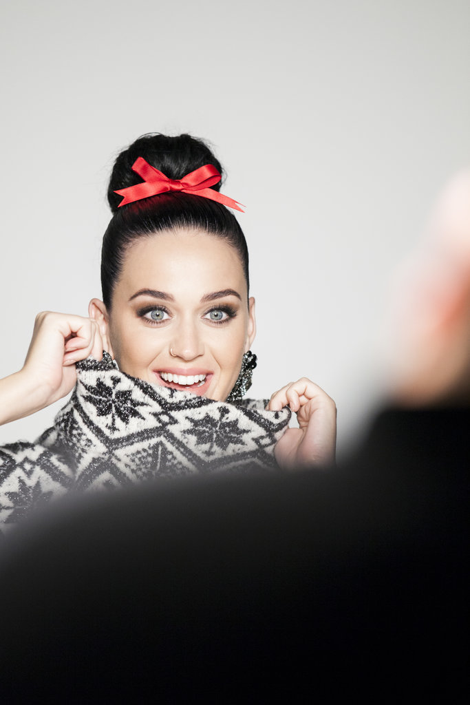 Earlier, H&M had released this behind-the-scenes shot of Katy shooting its 2015 holiday campaign. Looks like she's having fun!