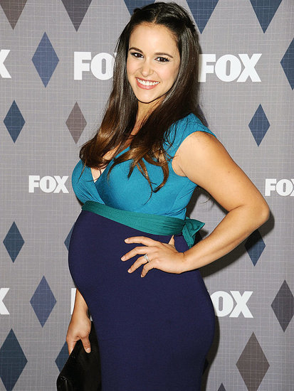 Brooklyn Nine-Nines Melissa Fumero debuts her baby belly 