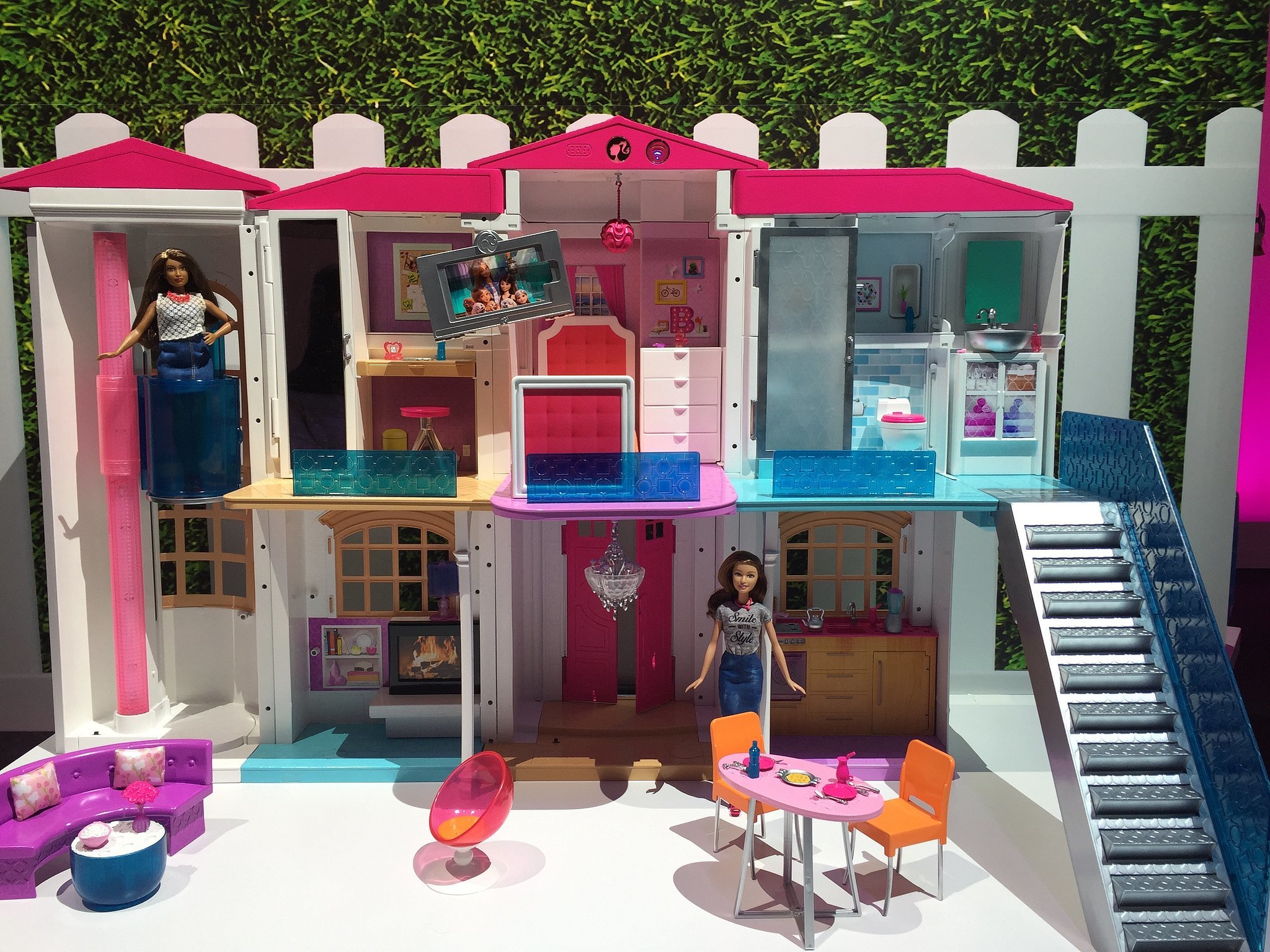 barbie mattel barbie smart house details