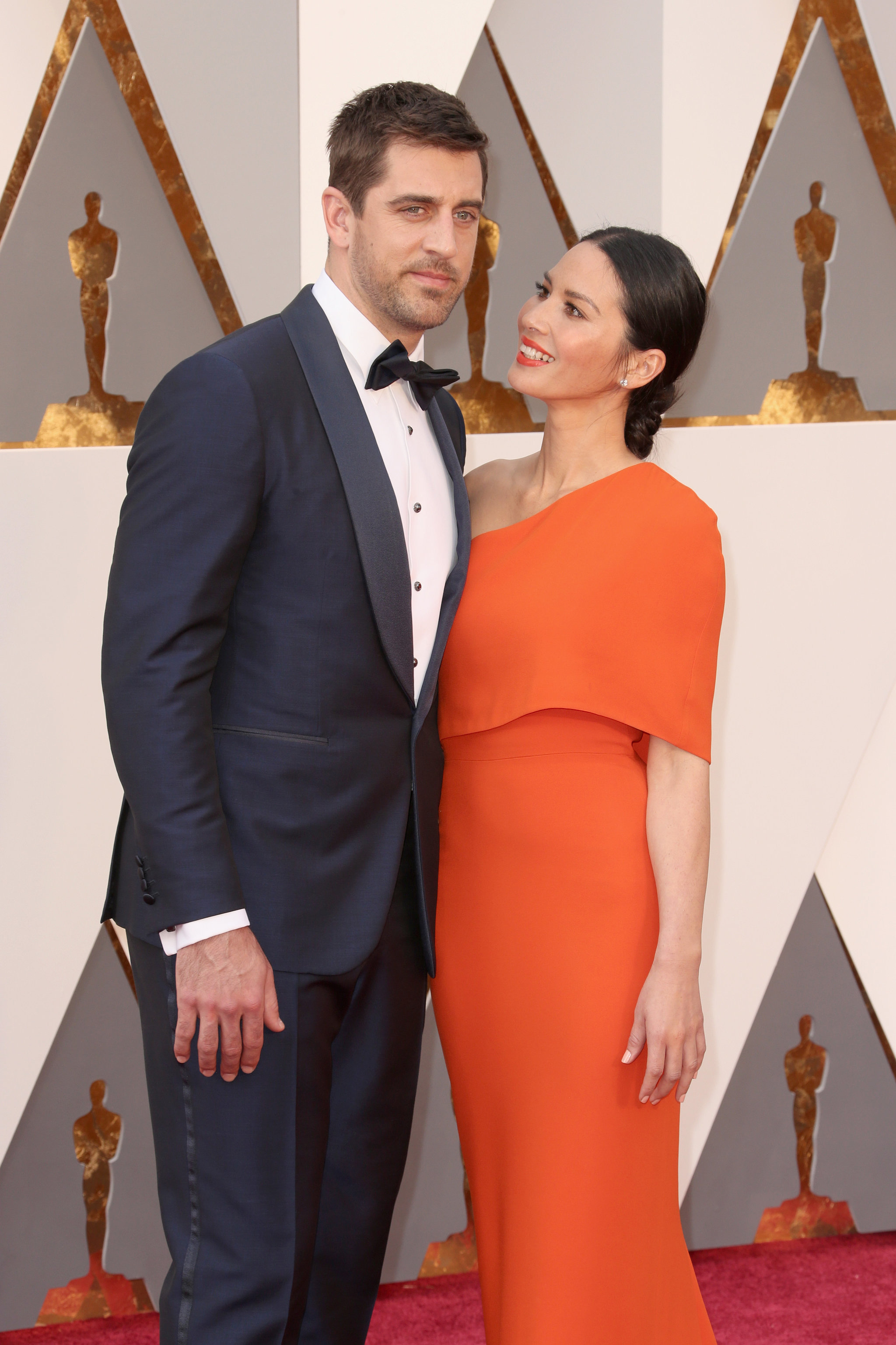 Aaron Rodgers And Olivia Munn These Celebrity Couples Heated Up The