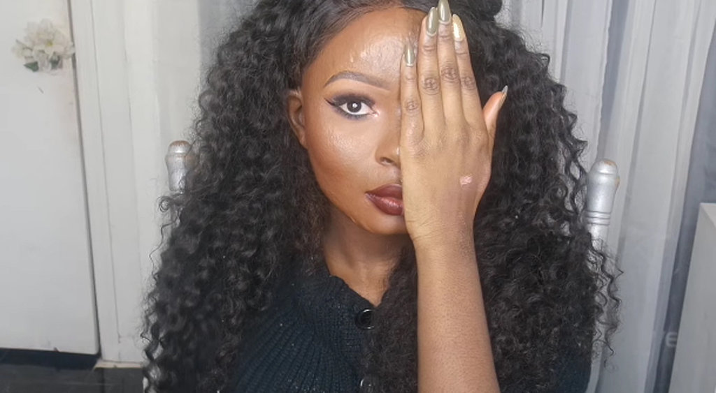 This beauty YouTuber is also a burns survivor
