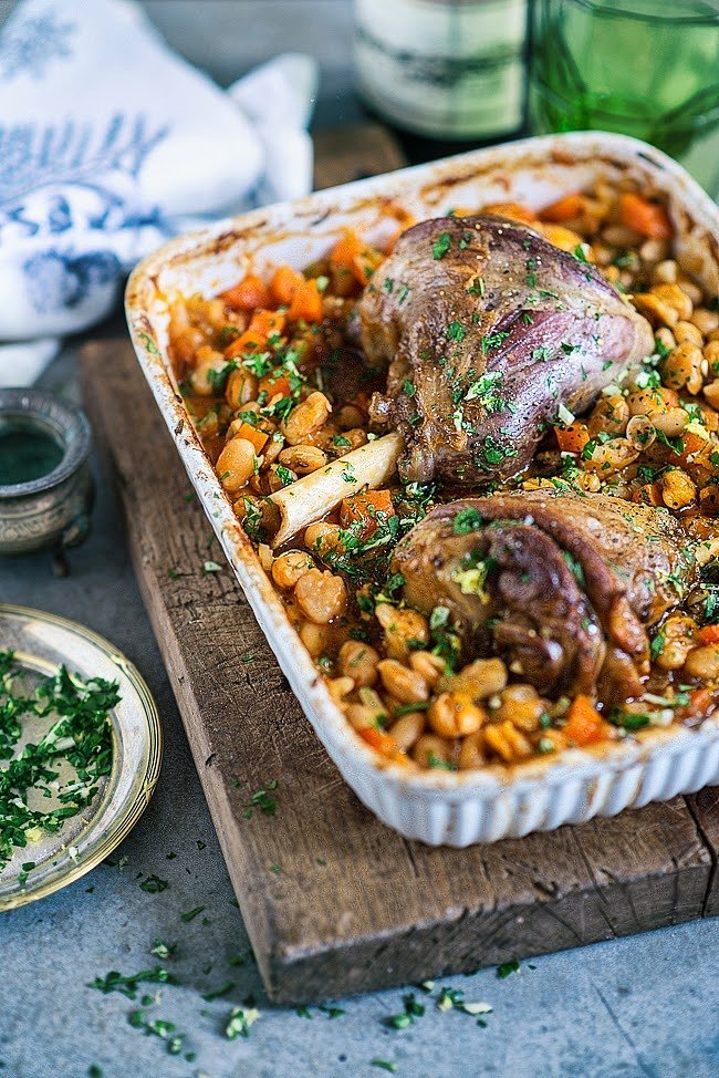 1 Pot Slow Roast Lamb Shanks With Beans Easy 1 Pan Easter Recipes