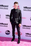 Shawn Mendes Shows Fans Some