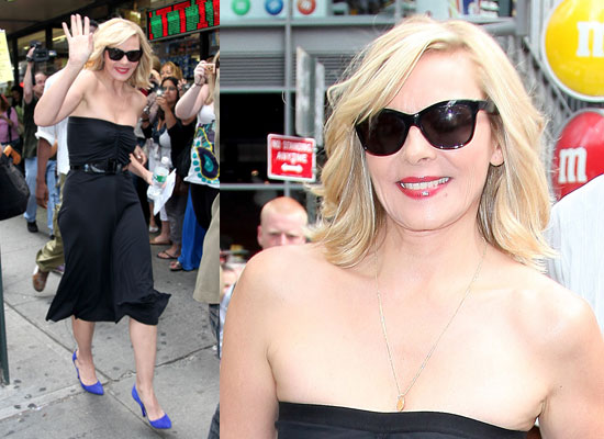 Photos Of Kim Cattrall Filming Sex And The City Movie 2 In Manhattan Popsugar Celebrity Uk