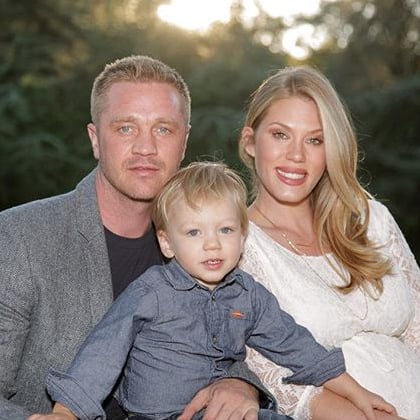 Devon Sawa Welcomes Daughter 2016