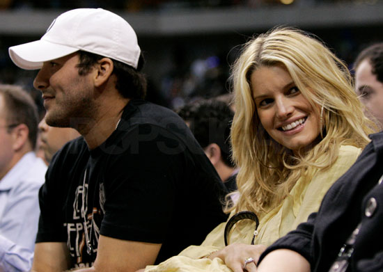 Jessica and Tony Play Mavericks Cheerleaders! Jessica and Tony Play Mavericks Cheerleaders!