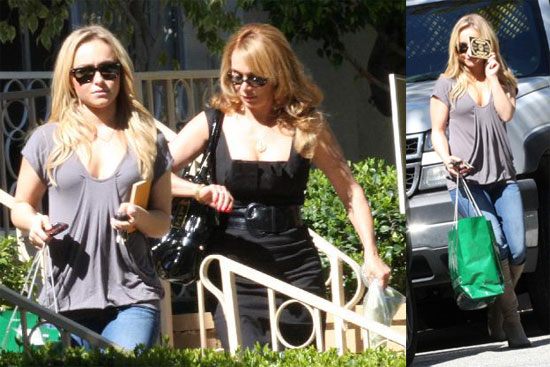 Hayden Panettiere Gets a Few Rooms of Her Own Hayden Panettiere Gets a Few Rooms of Her Own